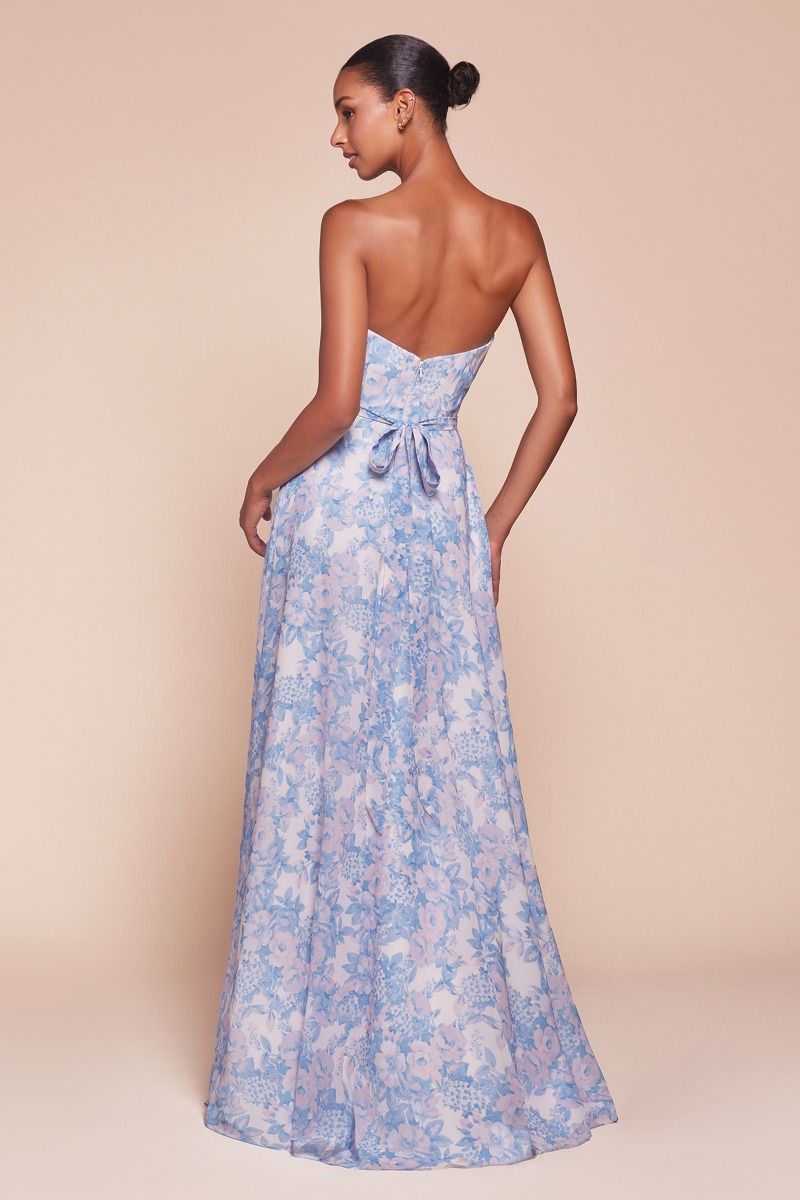 A-line dress features a strapless sweetheart neckline and a fitted bodice with a removable belt or sash at the gathered waistline