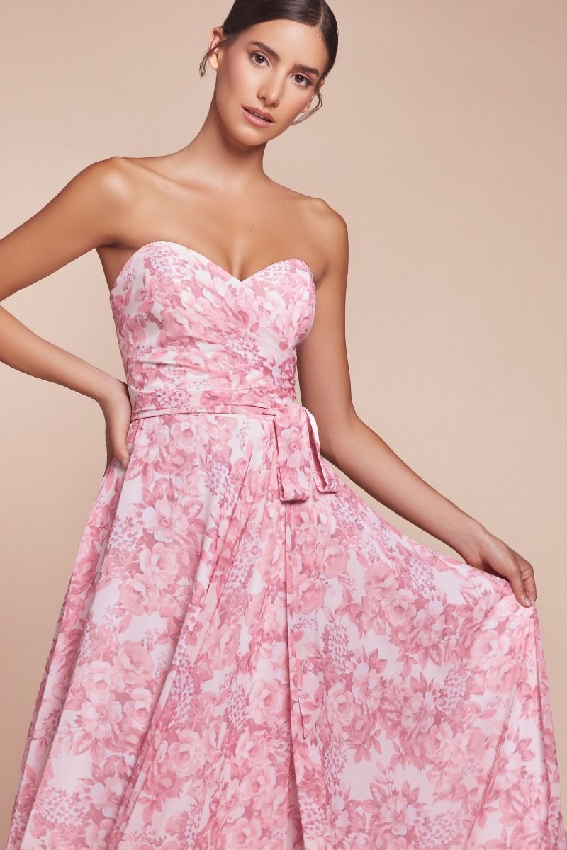 A-line dress features a strapless sweetheart neckline and a fitted bodice with a removable belt or sash at the gathered waistline