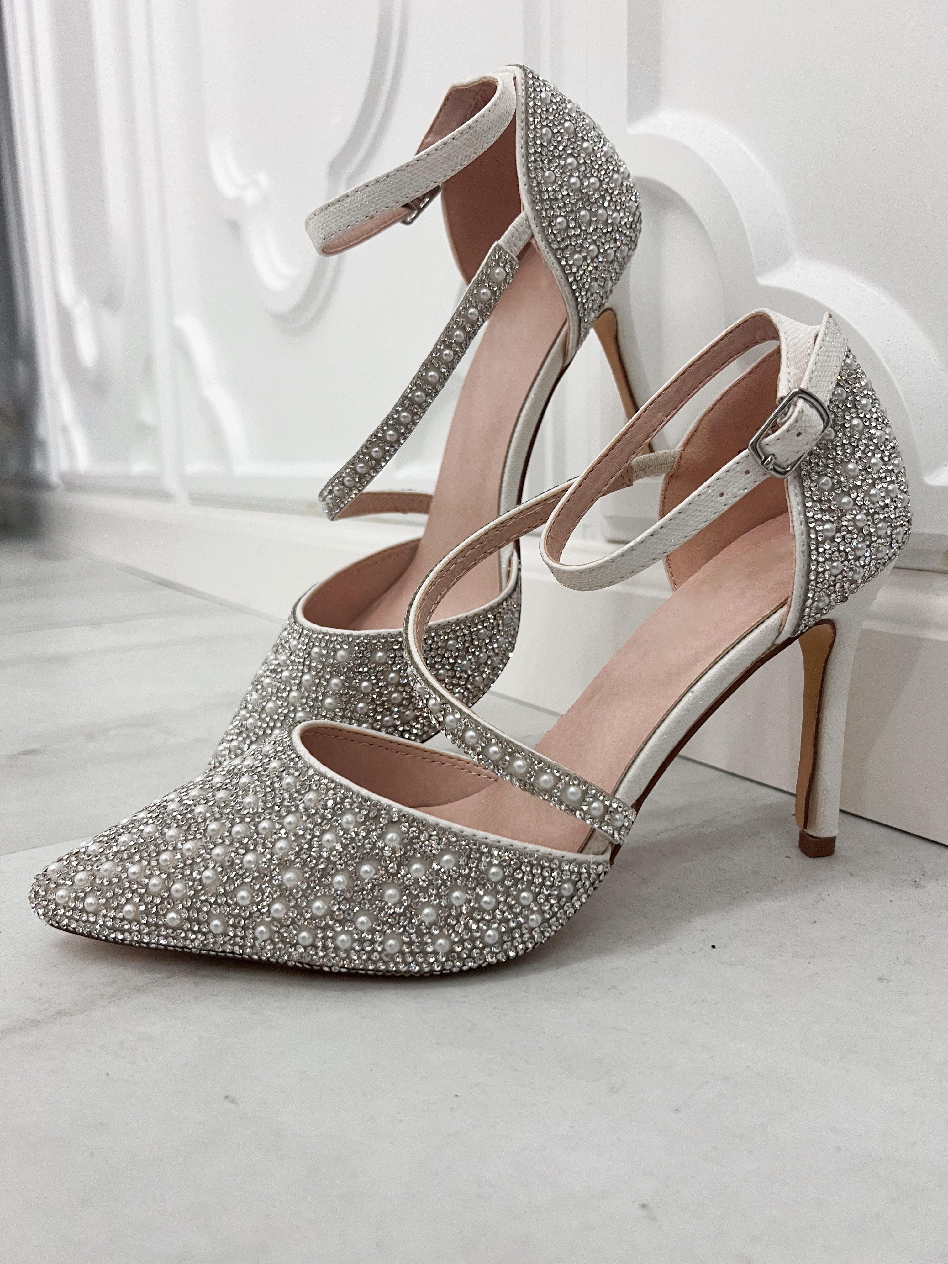 Pearl pointed heels&nbsp;