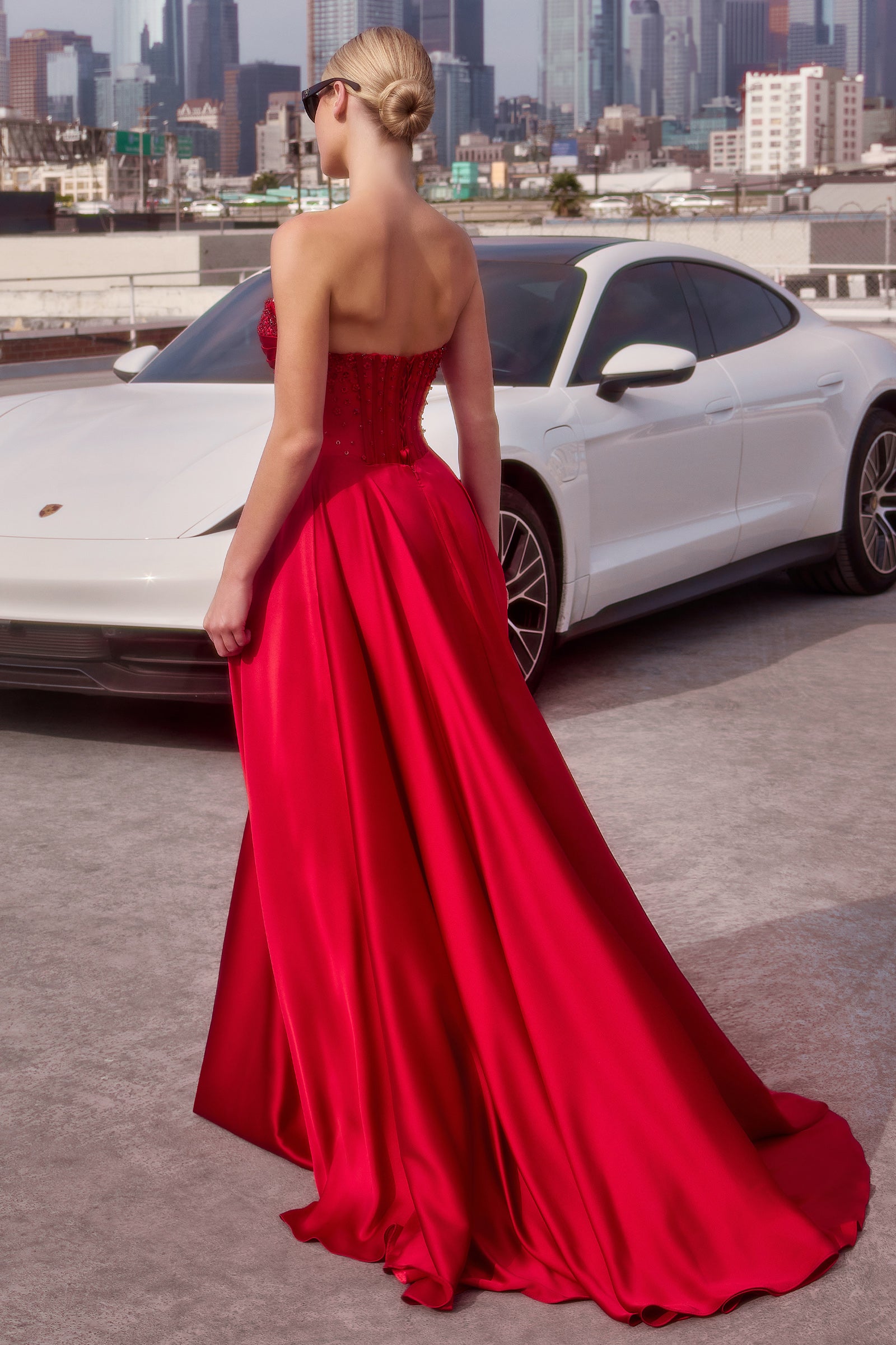 A-line gown combines a strapless sweetheart neckline with removable off-the-shoulder straps