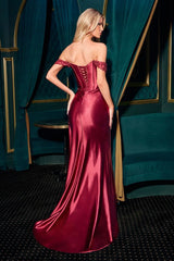 itted gown features an off-the-shoulder sweetheart neckline and a ruched satin bodice that flows into a dramatic leg slit